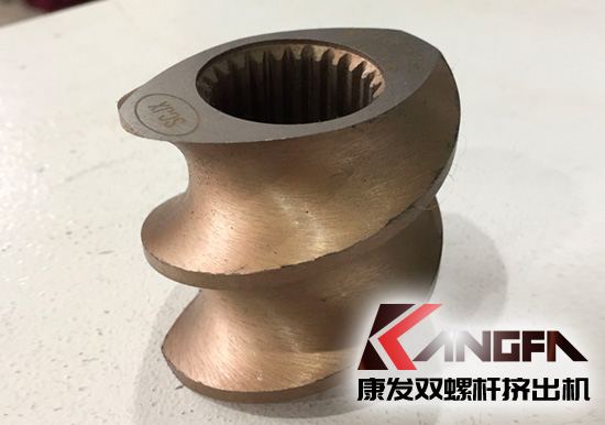 康發(fā)雙螺桿擠出機(jī)新一代螺紋套現(xiàn)已批量生產(chǎn)，請(qǐng)認(rèn)準(zhǔn)scjx激光防偽商標(biāo)。