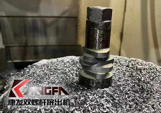 康發(fā)四大關(guān)鍵技術(shù)于一體綜合優(yōu)勢！現(xiàn)代化制造平臺、關(guān)鍵零部件制造技術(shù)自我把控！提供雙螺桿造粒機及成套裝置交鑰匙工程！