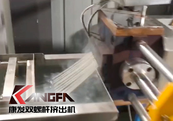 65高扭+PLC，尼龍加纖雙螺桿造粒機(jī)試機(jī)